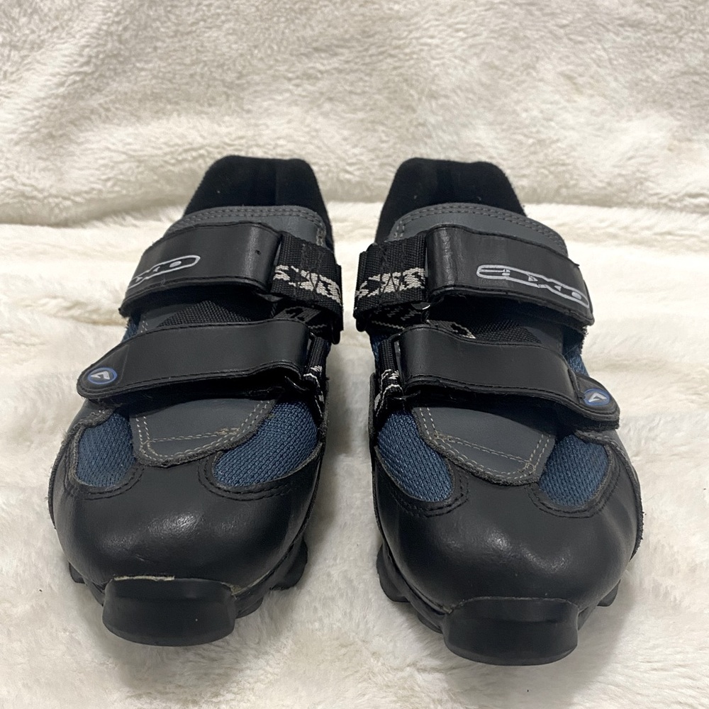 Axo Cycling Shoes - Picture 5 of 10